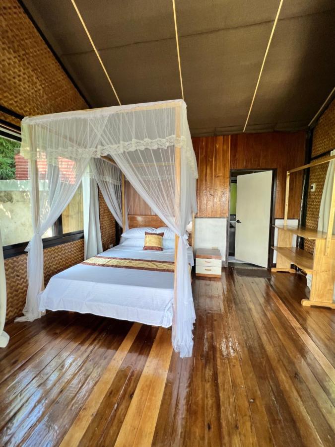 Ursula Beach Resort El Nido Exterior foto